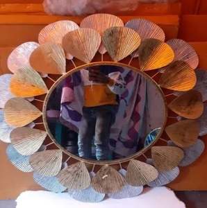 Espejo de pared de lujo decorativo más vendido para decoración del hogar y decoración de interiores en diseño único - Product Image 5