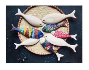 Decoración de peces de madera hecha a mano para colgar en la pared del hogar, regalo y recuerdo de tema costero - Product Image 1