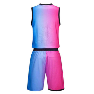 Ensemble d'uniformes de basketball sur mesure, réversibles, comprenant un maillot et un short - Product Image 2