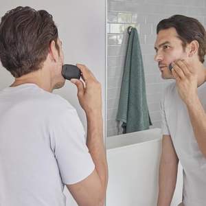 Afeitadora Eléctrica Compacta del Tamaño de la Palma de la Mano, Sistema de 5 Cuchillas, Afeitadora de Viaje Portátil para Rostro, Afeitado en Seco y Húmedo, Carga USB-C, Resistente al Agua IPX7 - Product Image 2