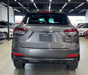 Increíble Maserati Levante Modena AWD 2023 Usado en Perfectas Condiciones, con Poco Kilometraje, en Existencia, Ofrecido a una Fantástica Oferta - Product Image 2