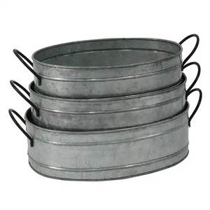 Maceta galvanizada de hierro decorativo para interiores y exteriores con mango de forma redonda Juego de 3 macetas de flores hechas a mano - Product Image 5