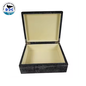 Boîte de rangement de bijoux en faux galuchat noir Accessoires personnalisés du Vietnam - Product Image 3