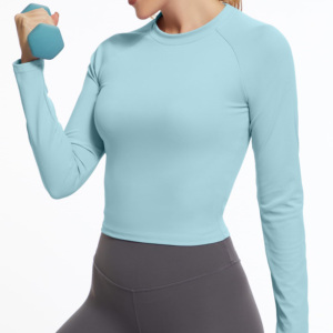 Haut de sport moulant à manches longues effet push-up pour le yoga, la gym et l'entraînement, en Spandex/Polyester écologique, séchage rapide et respirant - Product Image 3