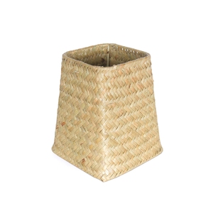 Simplicité élégante: petits pots de fleurs en paille de bambou, amélioration de la décoration de bureau et de la décoration de table comme charmants pots de fleurs - Product Image 2