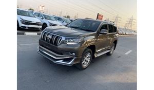 SUV 2022 AWD Sièges en cuir Régulateur de vitesse adaptatif Transmission automatique 5 places Caméra arrière 360° - Product Image 2