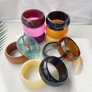 กำไลข้อมืออะคริลิกสลิมแกะสลักลาย ขายส่ง เครื่องประดับงานแต่งงานสไตล์วินเทจ เป็นมิตรกับสิ่งแวดล้อม - Product Image 1