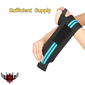 Nouvelles sangles d'haltérophilie de gymnastique Néoprène Fitness Training Poignets Bandes de main rembourrées confortables et respirantes - Product Image 3