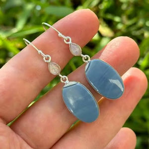 Pendientes de Piedra Hidro Azul, Latón, Joyería Vintage Hecha a Mano, Certificado IGI, Surgyan Saini, Temporada de Verano, Boda - Product Image 1