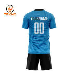 Maillot et short de football de haute qualité par sublimation 2025 uniforme de football de nom d'équipe personnalisé de bonne qualité pour le sport entretenu par OEM - Product Image 5