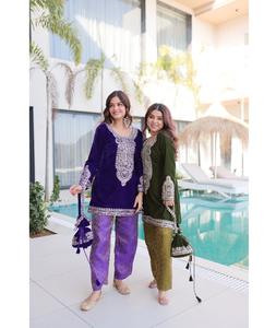 Traje Salwar Kameez de Terciopelo Estilo Indio Pakistaní con Bordado de Zari para Mujer, Vestido para Bodas y Festivales - Product Image 1