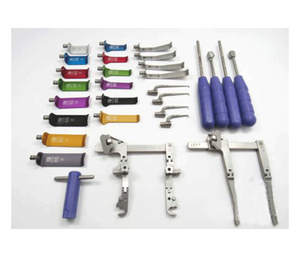 Retractor Cervical Trimiline Edgeco Profesional de Calidad Premium, Instrumentos Quirúrgicos Ortopédicos de Acero, Certificado CE - Product Image 2