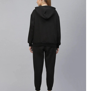 Conjunto de chándal de mujer de alta calidad Traje de Jogger de tela transpirable y suave Chándal de actividades deportivas y al aire libre de alta calidad - Product Image 2