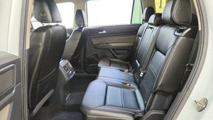 2023 pour Atlas 2.0T Turbo SE 4Motion AWD Conduite à gauche 8 cylindres Automatique Faible kilométrage Prix Stock Disponible pour expédition - Product Image 6