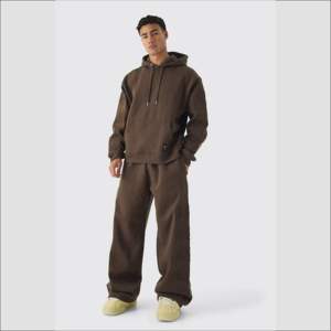 Conjunto Deportivo de Talla Grande 100% Algodón Color Beige, Venta al por Mayor, MOQ Bajo, Pantalones Deportivos Holgados con Serigrafía, Logotipo Personalizado, Trajes para Correr para Invierno - Product Image 5