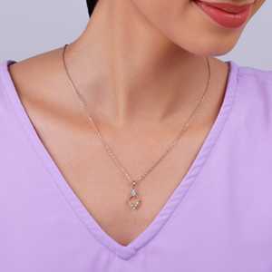 จี้เพชรรูปมงกุฎสีทองที่สวยงามสร้างขึ้นสำหรับสร้อยคอที่หรูหราให้ประกายระยิบระยับสำหรับงานแต่งงาน - Product Image 4