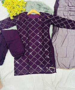 Traje Sharara de Georgette de Seda para Fiesta con Kurta Bordada con Piel Sintética y Dupatta, el Mejor Look Étnico para Mujer - Product Image 5