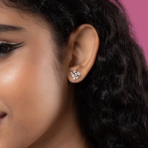 ต่างหูเพชรเลี้ยงในห้องปฏิบัติการสำหรับผู้หญิง ขายส่ง ได้รับการรับรองจาก IGI น้ำหนัก 0.171 กะรัต สี DEF ความสะอาด VS1 ทรงบริลเลียนต์ น้ำหนัก 1.924 กรัม ทองคำแท้ ดีไซน์หรูหรา - Product Image 3