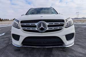 Mercedes-Benz GLS 550 V8 AWD 2017 Usado en Buen Estado, Sin Accidentes, Volante a la Izquierda/Derecha - Product Image 2