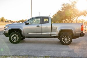 2021 COOLRADO ZR2 4x4 USADO, Bajo Kilometraje, Motor en Buen Estado, Transmisión Automática, Techo Solar Panorámico, Faros LED, Listo para Enviar - Product Image 3