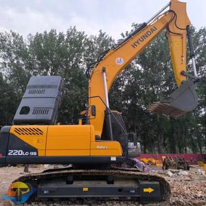 Excavadora Hyundai 220LC-9s Usada de Alto Rendimiento, Buena Calidad y Precio - Product Image 2