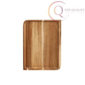 Plateau de service en bois avec bords lisses et finition soignée, idéal pour la cuisine et la restauration - Product Image 6