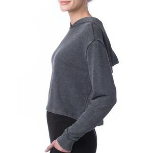 เสื้อฮู้ดผ้าฟลีซถักสีพื้นสำหรับสตรีทแวร์ผ้าคอตตอนแขนยาวดีไซน์รุ่นสั้น - Product Image 4