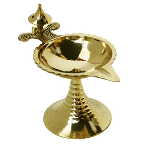 Support attrayant et religieux en laiton Pooja Agarbatti avec attrape-cendres-support de bâton d'encens en laiton pour Pooja dernière arrivée Avail - Product Image 4