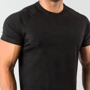 T-shirt de fitness haute performance coupe ajustée pour homme Meilleur prix Évacuation de l'humidité de haute qualité pour les entraînements intenses en salle de sport - Product Image 4