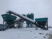 Système de convoyeur à bande d'alimentation pré-équipée pour béton, électrique, essentiel et efficace, avec moteur à roulement, boîte de vitesses et PLC