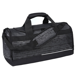 กระเป๋าเดินทางแบบดัฟเฟิลสะพายไหล่พกพาอเนกประสงค์ขนาดใหญ่ออกแบบได้เอง - Product Image 1