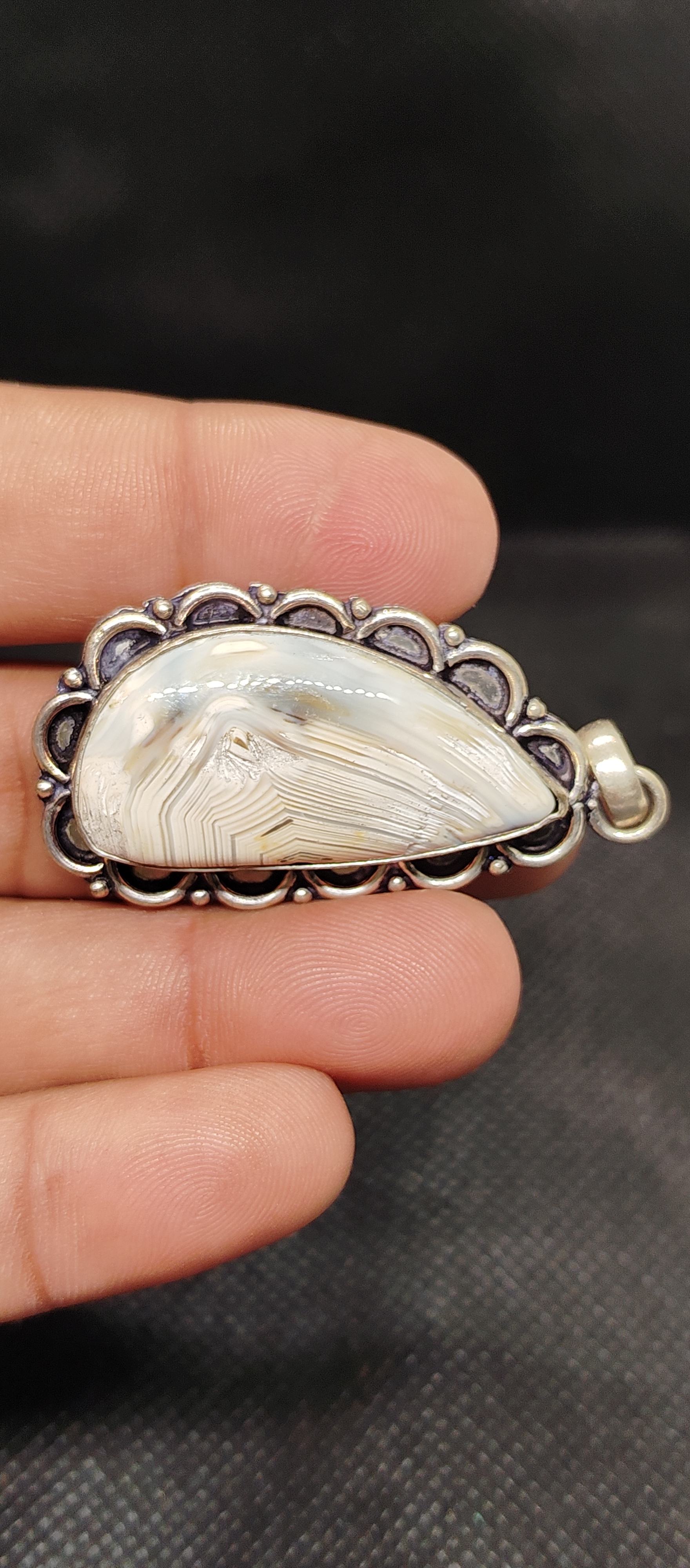 สีน้ำตาล