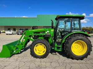 Excelente Tractor de Ruedas John Deere 5075E Nuevo y Usado de 90HP con Caja de Cambios, Motor, Bomba y Cojinetes en Venta - Product Image 2