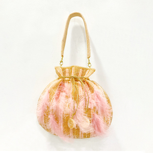 Pochette de Potli brodée élégante faite à la main indienne Sac de soirée élégant pour les mariages et les célébrations! - Product Image 1