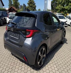 Yaris 2022 en excellent état, design moderne, caractéristiques de sécurité, performances fiables - Product Image 5