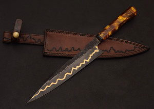 Hermoso cuchillo de chef de cocina hecho a mano, mango de resina de hoja 440 C con cuchillos de chef de vaina de cuero. - Product Image 4