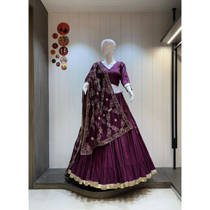 Chaniya Choli en Coton Pur Premium, Style Laxmi, Prix Direct Usine, Design Traditionnel, 12 Mètres, Coupe Évasée, Fait Main, Vêtement Ethnique - Product Image 1