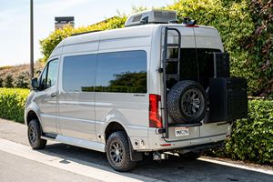 Mejor Oferta 2025 Sprinter 2500 Day Cruiser |   Furgoneta de Lujo VIP |   Asientos Premium |   Vehículo Listo para Exportación - Product Image 3