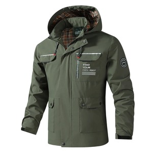 Tendance hommes vestes de pluie en gros coupe-vent hiver Softshell veste Premium hommes à capuche neige vestes fabricant - Product Image 6
