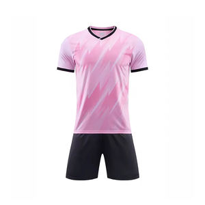 Ensemble de maillots de football pour hommes tendance, maillots et shorts de football en gros, maillot et shorts de football personnalisés - Product Image 4