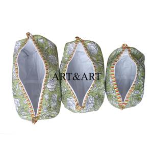 Meilleure collection de pochettes matelassées à fermeture éclair, résistantes à l'eau, grande capacité, avec pompon, imprimées de motifs floraux, en coton, écologiques et élégantes - Product Image 4