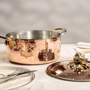 Cacerola de Lujo con Acabado en Cobre, Diseño Martillado y Asa Floral, Ideal para Eventos, Cenas en Casa y Ocasiones Especiales - Product Image 3