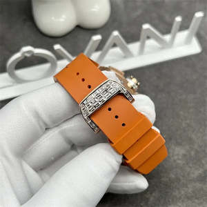 Reloj de Lujo Personalizado con Incrustaciones de Diamantes, Mecánico Automático, de Acero Inoxidable, Estilo Hip Hop, Unisex, con Engaste Invisible, Esmeralda Baguette, Moissanita VVS1 - Product Image 2