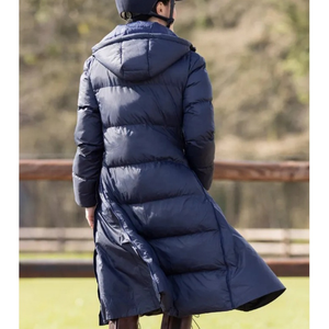 Abrigo de equitación para mujer diseñado con tela impermeable Forro cálido ajuste ajustable y rendimiento ecuestre duradero a la venta - Product Image 5