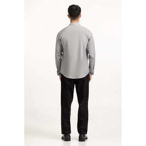 เสื้อเชิ้ตผู้ชายลำลองเนื้อผ้าทอลายก้างปลา รุ่น MN-CS-WS24-009 ย้อมสีพื้น ผ้ากันยับ เหมาะสำหรับใส่ทำงาน - Product Image 5