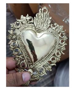 Cœur sacré en métal avec croix Milagros Cœur flamboyant pour la décoration de la maison - Product Image 5