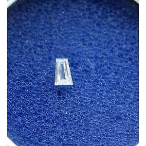 Diamante cultivado en laboratorio de corte Tapper de 4,5x2,3x2mm, Diamante de laboratorio suelto de 0,1 CT para anillo de compromiso o fabricación de joyas - Product Image 2