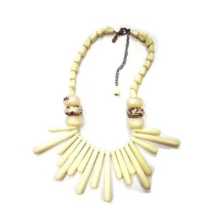 Women's <b>Top</b> Stylish Multicolor Acrylic Resin Wood Necklace Fashionable Vintage and Classic Design Wholesale - Product Image 6