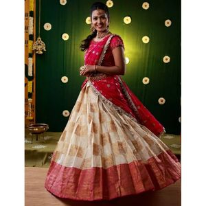Lehenga – Blouse de travail traditionnelle indienne à la mode avec broderie séquentielle et pompons - Product Image 1