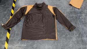 Chaqueta soldadora de seguridad industrial al mejor precio, cuero Partido de vaca con características anticorte y a prueba de agua de alta calidad - Product Image 2